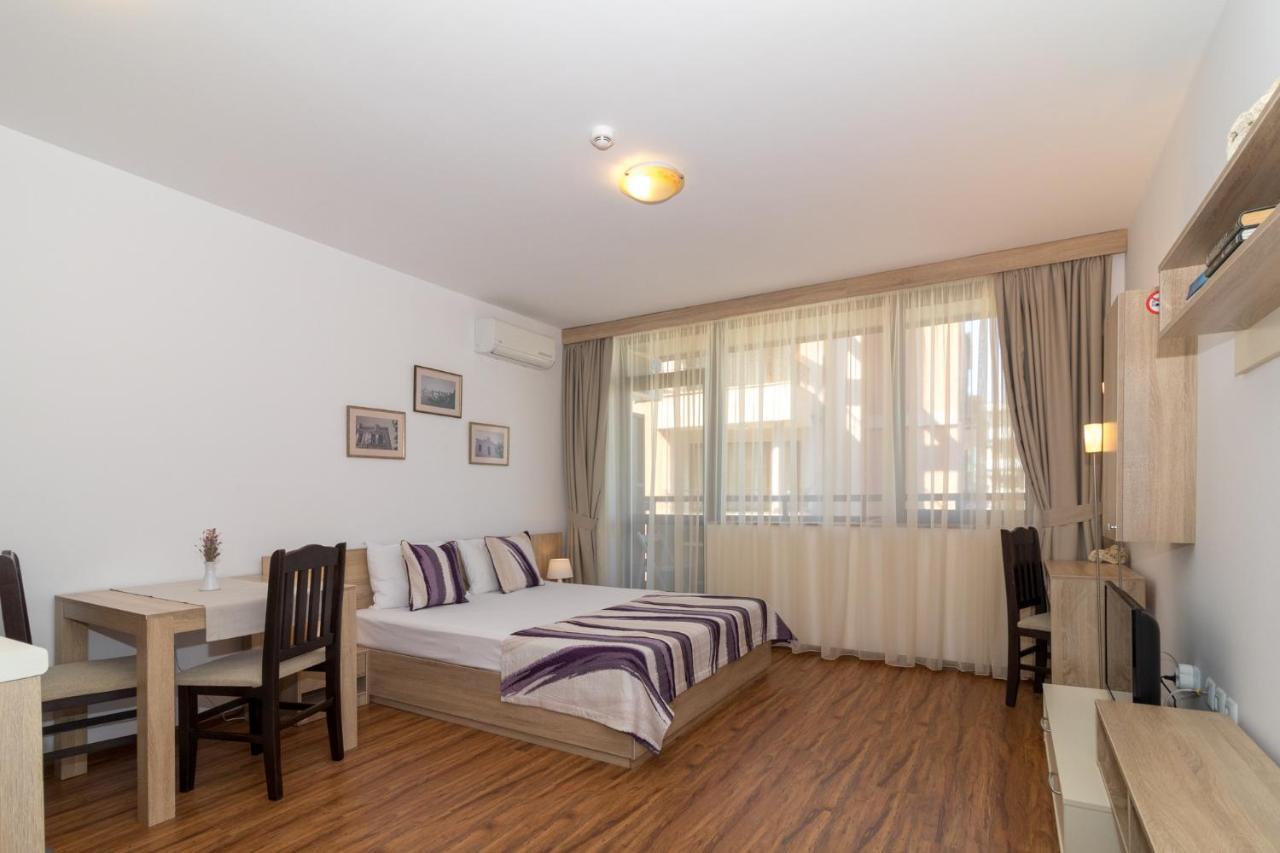 South Beach Apartment Nessebar Eksteriør billede