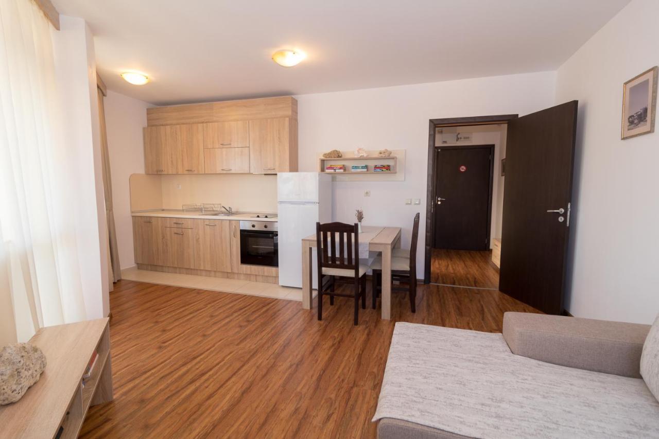 South Beach Apartment Nessebar Eksteriør billede